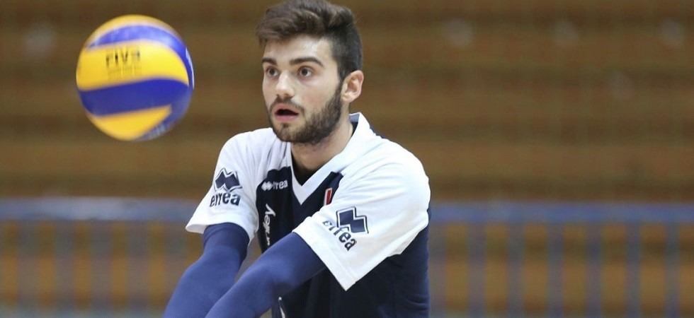 Il libero Carlo De Angelis (foto Marco Trabalza) Il libero Carlo De Angelis (foto Marco Trabalza)